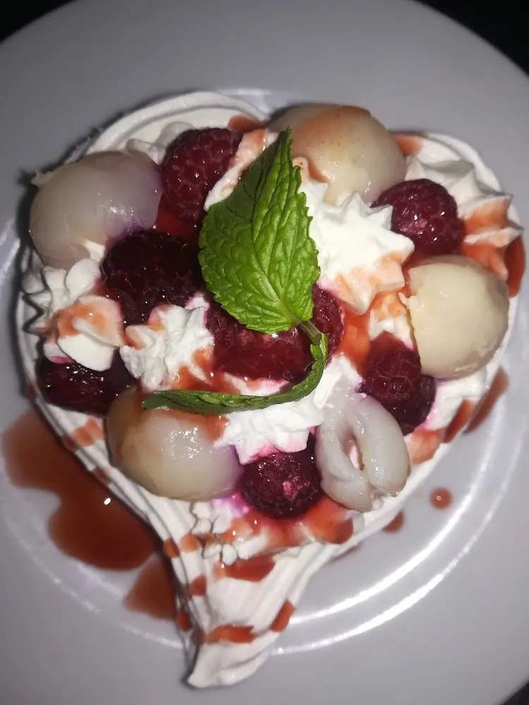 Pavlova Framboise Lychies